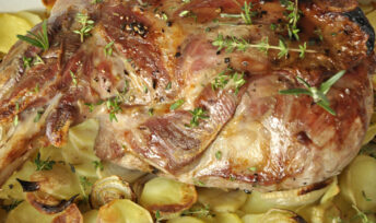 Epaule d'agneau pommes boulangères