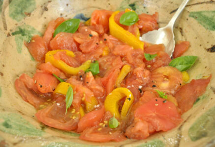 Salade de tomates et poivrons