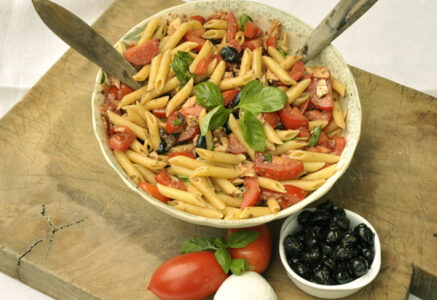 Salade de pâtes à la checca