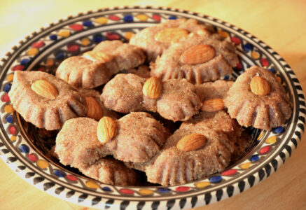 Les Rfiss, gâteaux de dattes et de semoule de blé