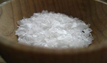 Trop de sel dans nos assiettes !