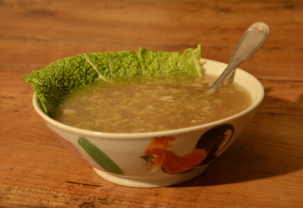 Soupe chinoise au chou, dite « Oreilles d’éléphant »