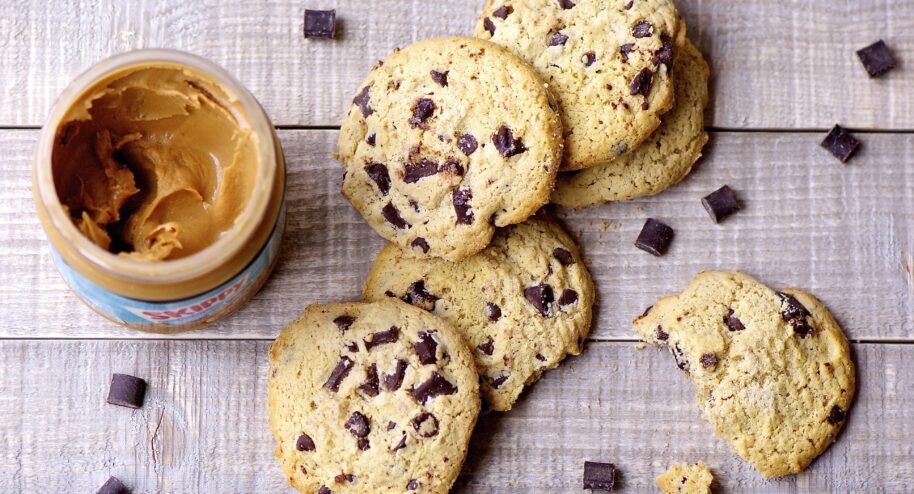 Cookies aux éclats de chocolat et au beurre de cacahuète