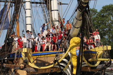 L’Hermione, la frégate remise à flot par le public