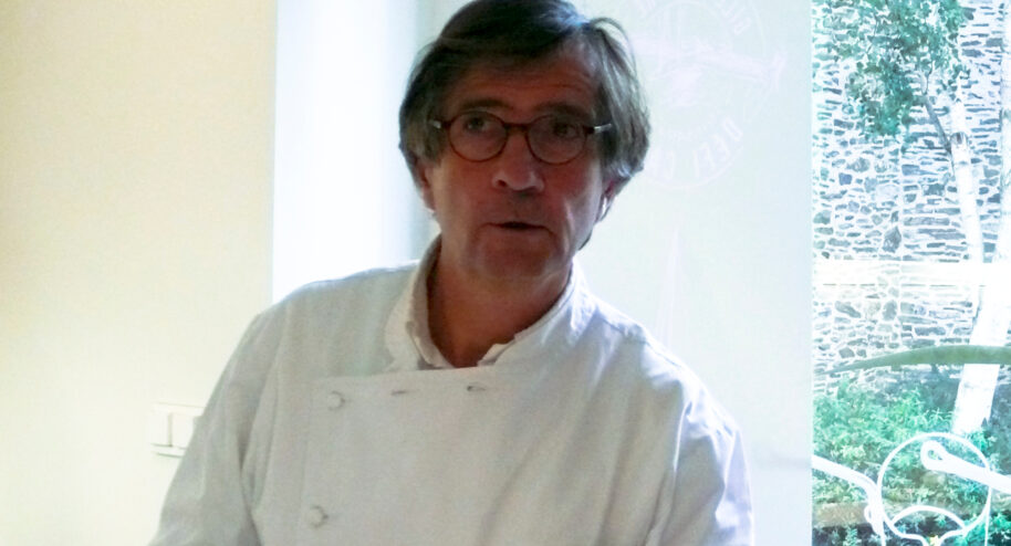 Olivier Roellinger, l'enfant de la mer devenu chef étoilé
