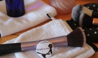 Lapiglove, le gant démaquillant naturel