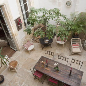 Le joli patio de l'Ecolodge des Chartrons.