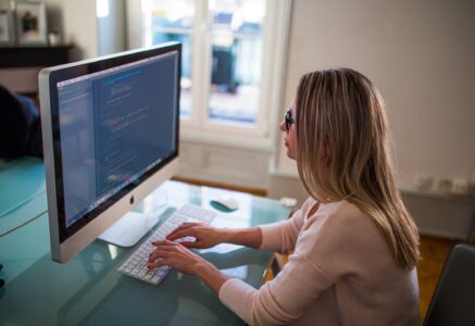 33% : le nombre de femmes dans le secteur du numérique