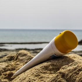 0,8 litre de crème solaire se déverse chaque seconde dans les océans.