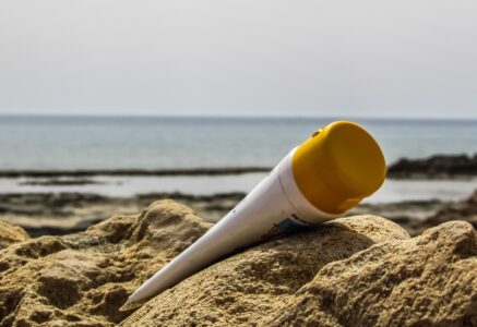 La crème solaire bientôt interdite ?