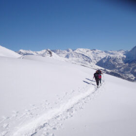 Rando raquettes dans les Hautes-Alpes a© Guilheamette Dhoyer