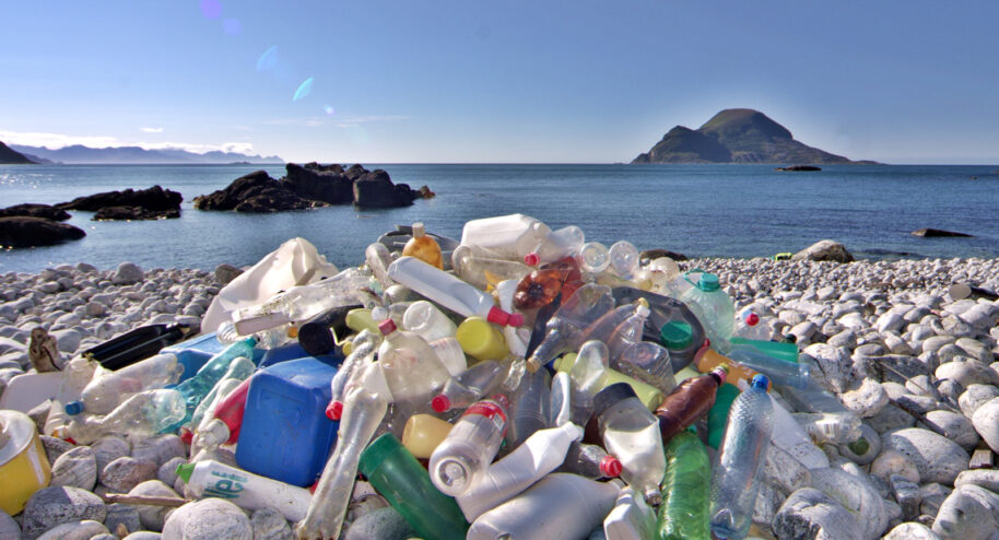 Depuis 1950, 6,3 milliards de déchets plastiques se sont accumulés sur la planète. © Bo Eide