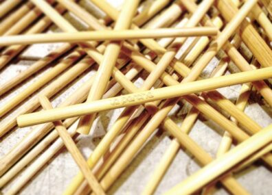 Des pailles en paille
