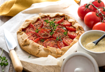 Tarte rustique aux tomates et à la moutarde