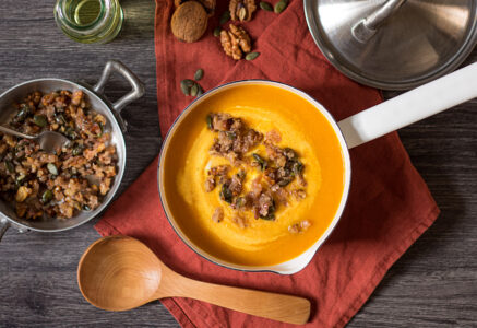 Soupe automnale : carotte, coing, miel de châtaignier et noix