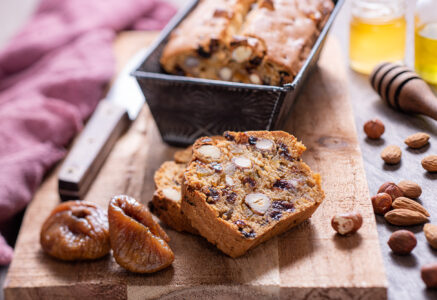Cake énergétique aux figues, miel et fruits secs
