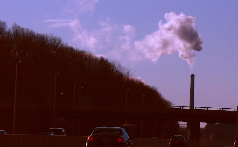 Les émissions de gaz à effet de serre en France n'ont pas baissé assez pour respecter les engagements de l'accord de Paris.