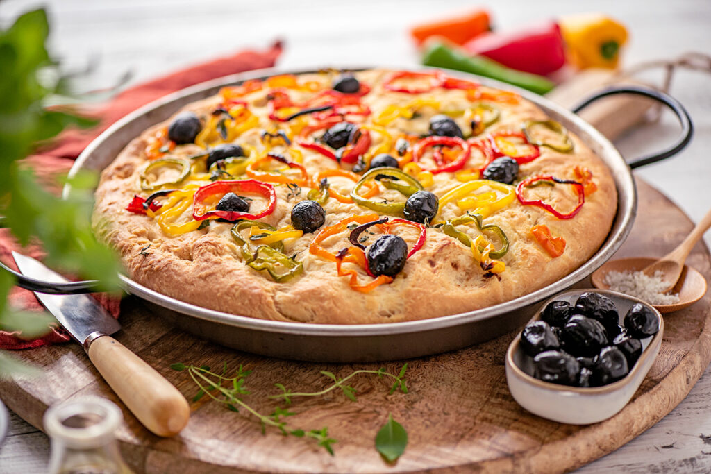 Focaccia aux poivrons et olives noires - Mon Quotidien Autrement - ©E. Montuclard
