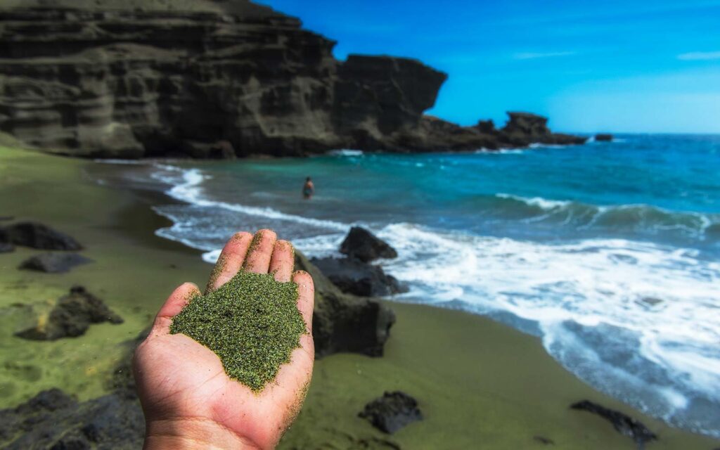 Le sable vert peut contribuer à la désacidification des océans.