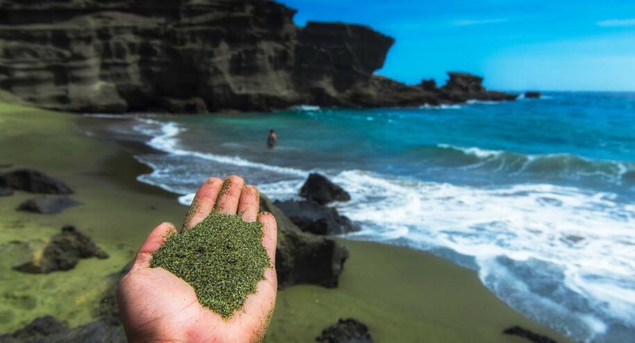 Le sable vert peut contribuer à la désacidification des océans.