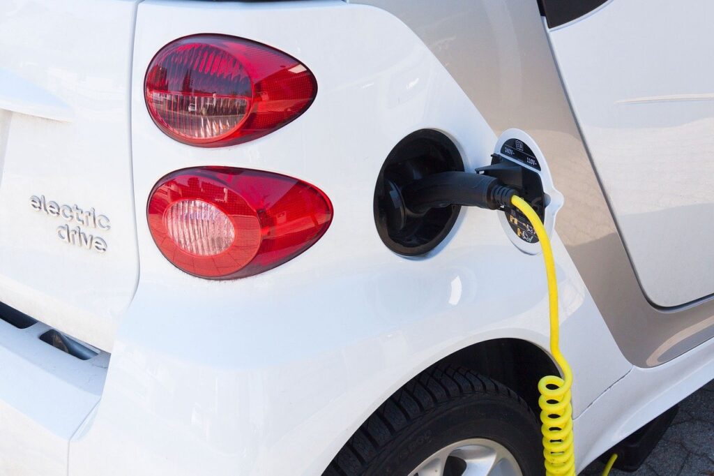 La fabrication de la voiture électrique est polluante.