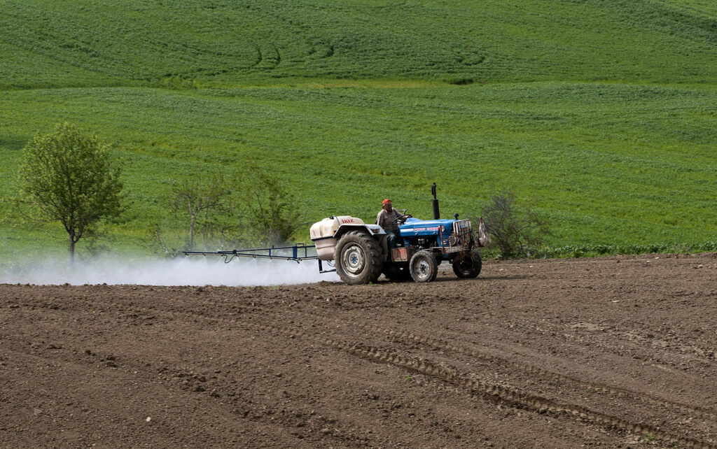 Application de pesticides