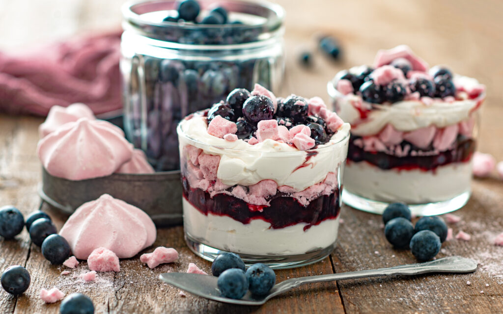 Eton Mess aux myrtilles - Mon Quotidien Autrement - © E. Montuclard