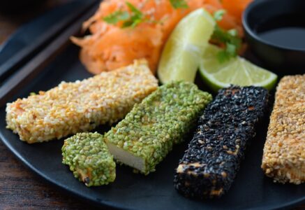 Tofu croustillant aux graines de sésame