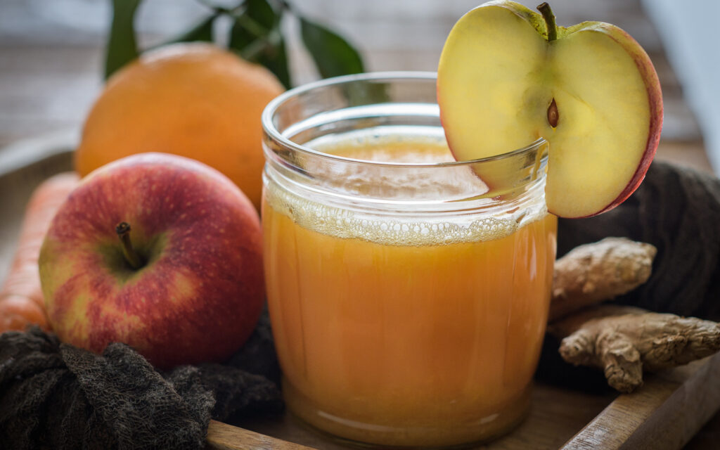 Boisson chaude : pomme, carotte, orange, gingembre - Mon Quotidien Autrement - ©E. Montuclard