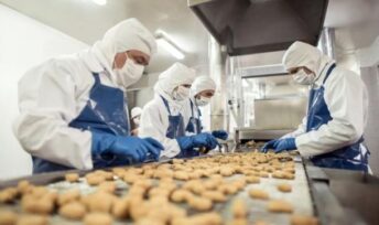 Les émissions du secteur agroalimentaire doivent être pris en compte avec l'agriculture dans le calcul des émissions du secteur alimentaire.