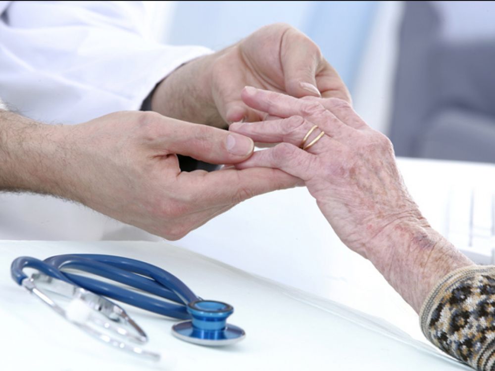 Les femmes sont plus touchées par l'arthrose. ©Inserm