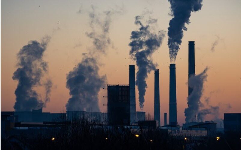 La pollution de l'air tue chaque année. © Ella Ivanescu (Unsplash)