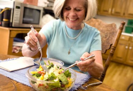 Jusqu’à 13 ans d’espérance de vie gagnés avec une alimentation moins riche en viande