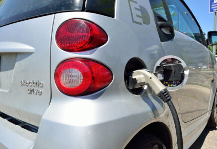 Les critères essentiels avant de choisir une voiture électrique