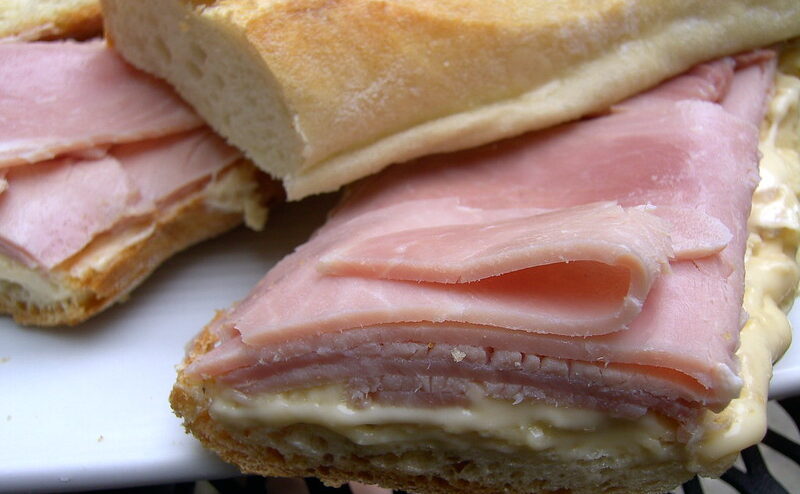 Quand les jambons sont aussi roses, c'est qu'ils contiennent des nitrites © Robert - CC BY-NC-SA 2.0