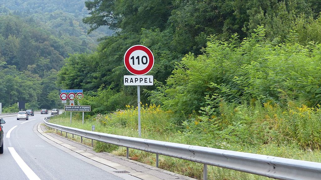 Pourquoi la vitesse n'est-elle pas limitée à 110 km/h sur les autoroutes ? © Marc Mongenet - Wikimedia Commons