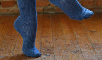 Les chaussettes en laine mohair de chevreau de Missègle © Missègle