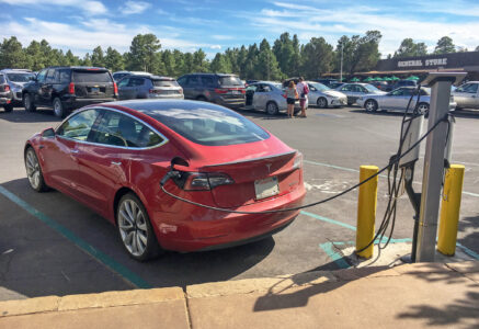 60 % du poids des batteries de véhicules électriques recyclés