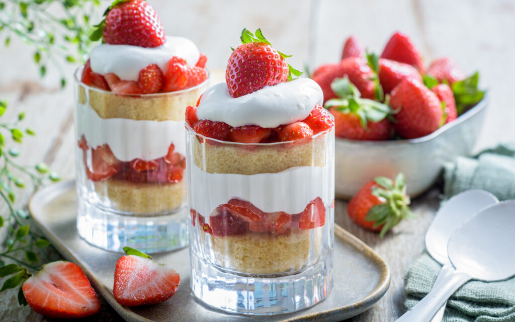 Dessert aux fraises dans un verre - Mon Quotidien Autrement - ©E. Montuclard