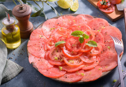 Carpaccio de pastèque et tomate au citron vert