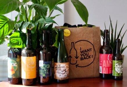 Bout’ à bout’ : l’entreprise de réemploi du verre qui cartonne