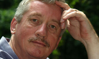 Frans de Waal, primatologue de renom © Éditions Les Liens qui libèrent