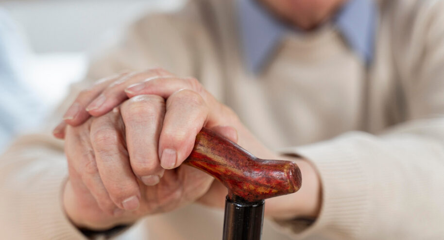 Le nombre de centenaires explose en France. Crédits Freepik