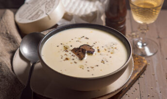 Velouté de camembert à la truffe - Mon Quotidien Autrement - ©E. Montuclard