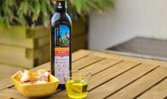 Quintesens propose une gamme d'huiles adaptées aux différents âges de la vie.