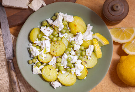Salade de pommes de terre, petits pois, Feta et citron