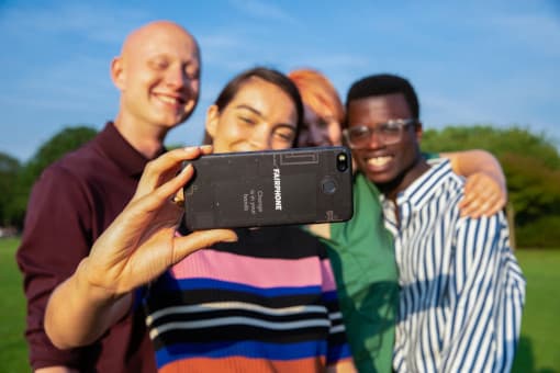 Commown propose la location de Fairphone et d'autres appareils numériques responsables. Crédit Commown