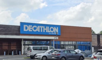 Une enseigne Decathlon. Wikimedia / CC BY-SA 4.0Emilius123