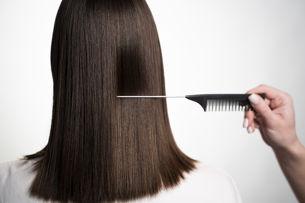 Les produits lissants pour cheveux dangereux pour la santé © Freepik