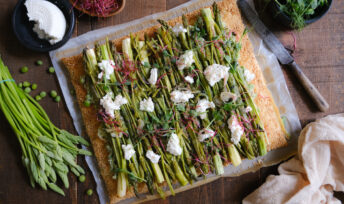 Recette : Tarte feuilletée aux asperges vertes - Mon Quotidien Autrement - ©E. Montuclard